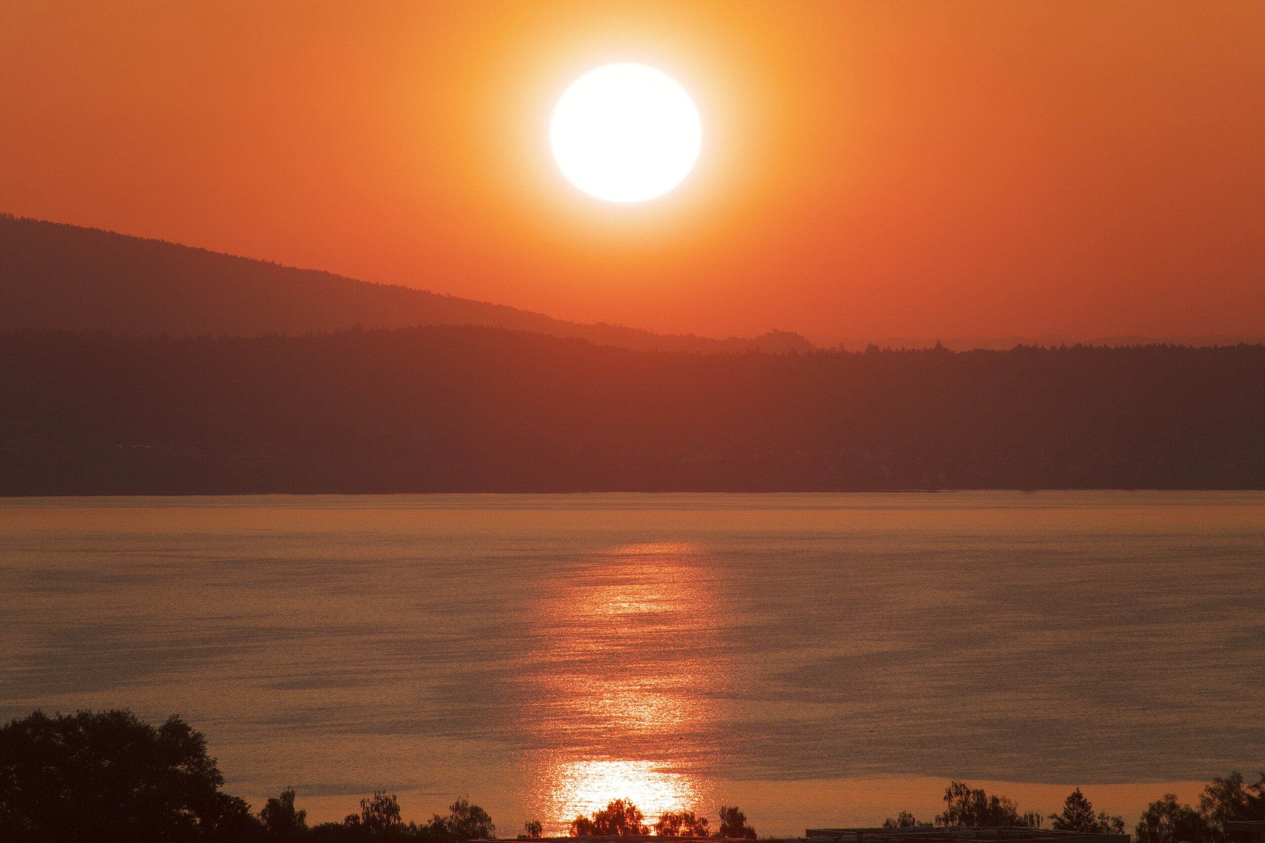 Summer Evenings: Warm Classical Music